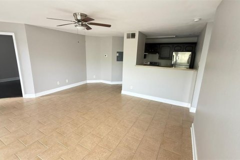 Condo in Orlando, Florida, 3 bedrooms  № 1787876 - photo 4