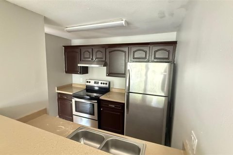 Condo in Orlando, Florida, 3 bedrooms  № 1787876 - photo 11