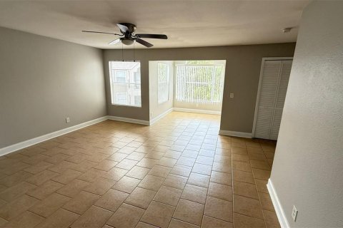 Condo in Orlando, Florida, 3 bedrooms  № 1787876 - photo 14