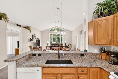 Villa ou maison à vendre à Ocala, Floride: 2 chambres, 150.32 m2 № 2395536 - photo 15