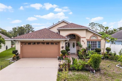 House in Davenport, Florida 3 bedrooms, 154.68 sq.m. № 1821418 - photo 1