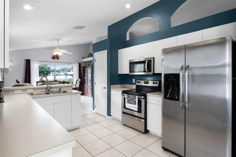House in Davenport, Florida 3 bedrooms, 154.68 sq.m. № 1821418 - photo 13