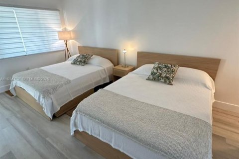 Condominio en alquiler en Miami Beach, Florida, 31.31 m2 № 1993937 - foto 7