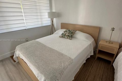 Condominio en alquiler en Miami Beach, Florida, 31.31 m2 № 1993937 - foto 4