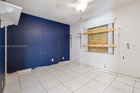 House in Lauderhill, Florida 2 bedrooms, 144.46 sq.m. № 2033423 - photo 22