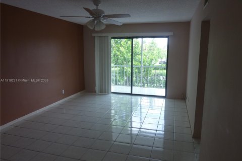 Copropriété à louer à Pompano Beach, Floride: 1 chambre, 61.97 m2 № 1965899 - photo 8