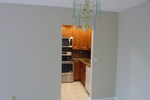 Copropriété à louer à Pompano Beach, Floride: 1 chambre, 61.97 m2 № 1965899 - photo 15