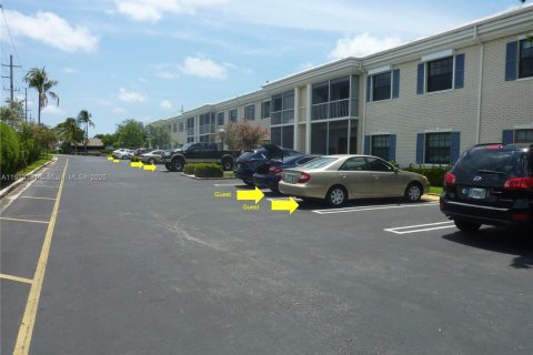 Copropriété à louer à Pompano Beach, Floride: 1 chambre, 61.97 m2 № 1965899 - photo 2