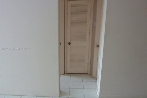 Copropriété à louer à Pompano Beach, Floride: 1 chambre, 61.97 m2 № 1965899 - photo 28