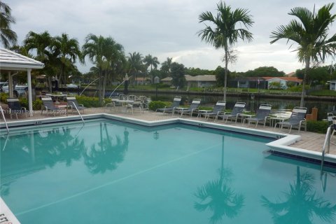 Copropriété à louer à Pompano Beach, Floride: 1 chambre, 61.97 m2 № 1965899 - photo 3