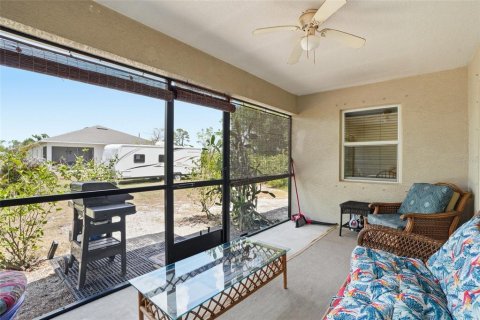 House in Rotonda, Florida 3 bedrooms, 149.29 sq.m. № 2166037 - photo 22