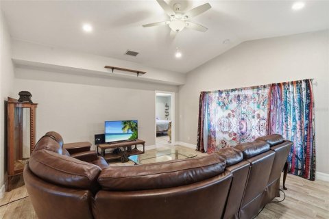 House in Rotonda, Florida 3 bedrooms, 149.29 sq.m. № 2166037 - photo 6