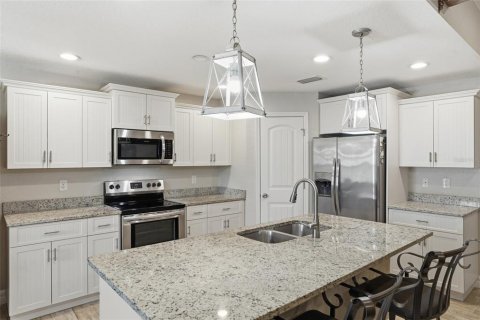 House in Rotonda, Florida 3 bedrooms, 149.29 sq.m. № 2166037 - photo 9