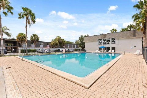 Condo in Orlando, Florida, 1 bedroom  № 2203376 - photo 30