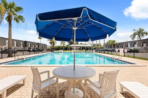 Condo in Orlando, Florida, 1 bedroom  № 2203376 - photo 28