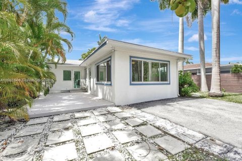 Снять в аренду виллу или дом в Холливуд, Флорида 3 спальни, 186.55м2, № 1998864 - фото 28