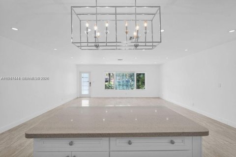 Снять в аренду виллу или дом в Холливуд, Флорида 3 спальни, 186.55м2, № 1998864 - фото 5