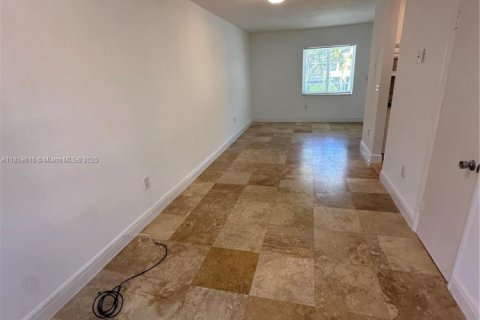 Copropriété à louer à Key Biscayne, Floride: 38.09 m2 № 1893334 - photo 8