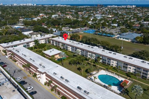 Copropriété à louer à Lighthouse Point, Floride: 2 chambres, 91.42 m2 № 1982286 - photo 16