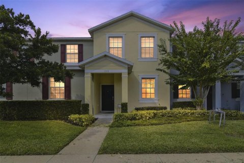 Adosado en venta en Apopka, Florida, 4 dormitorios, 200.02 m2 № 1401847 - foto 1