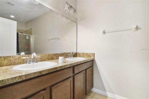 Adosado en venta en Apopka, Florida, 4 dormitorios, 200.02 m2 № 1401847 - foto 16