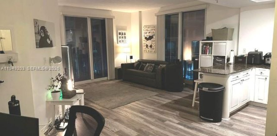 Condo à Miami, Floride, 1 chambre  № 2005832