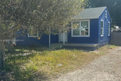 Villa ou maison à vendre à West Palm Beach, Floride: 2 chambres, 70.33 m2 № 2026520 - photo 2