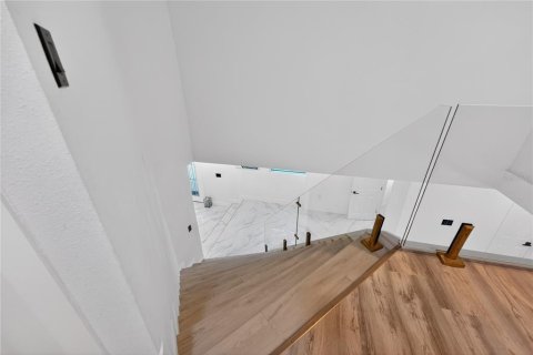 Купить виллу или дом в Лонгвуд, Флорида 10 комнат, 462.19м2, № 2149670 - фото 9