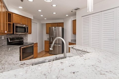 Снять в аренду кондоминиум в Тампа, Флорида 5 комнат, 127.09м2, № 2258211 - фото 17