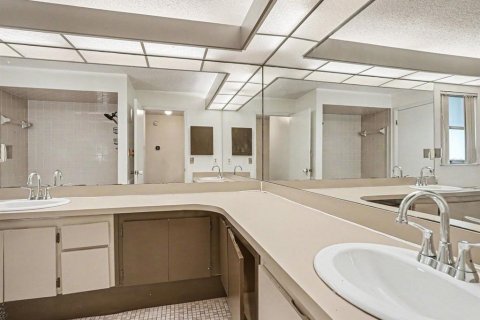 Купить виллу или дом в Спринг-Хилл, Флорида 4 комнаты, 165.37м2, № 2112240 - фото 22