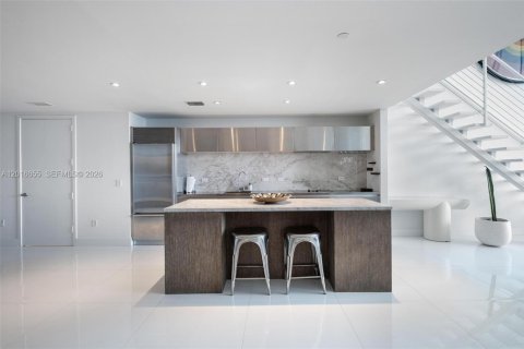 Copropriété à louer à Miami, Floride: 2 chambres, 166.67 m2 № 2397336 - photo 11