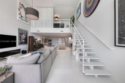 Copropriété à louer à Miami, Floride: 2 chambres, 166.67 m2 № 2397336 - photo 19