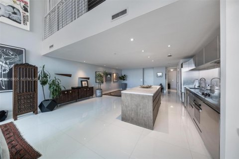 Copropriété à louer à Miami, Floride: 2 chambres, 166.67 m2 № 2397336 - photo 15