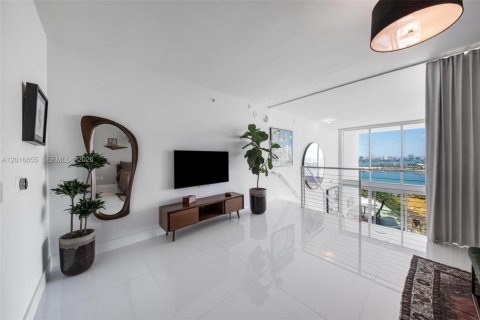 Copropriété à louer à Miami, Floride: 2 chambres, 166.67 m2 № 2397336 - photo 27
