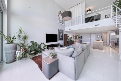 Copropriété à louer à Miami, Floride: 2 chambres, 166.67 m2 № 2397336 - photo 18