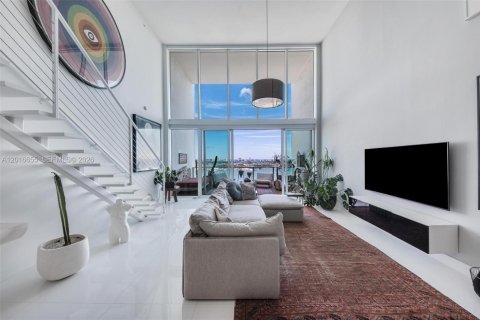 Copropriété à louer à Miami, Floride: 2 chambres, 166.67 m2 № 2397336 - photo 25