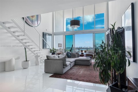 Copropriété à louer à Miami, Floride: 2 chambres, 166.67 m2 № 2397336 - photo 5