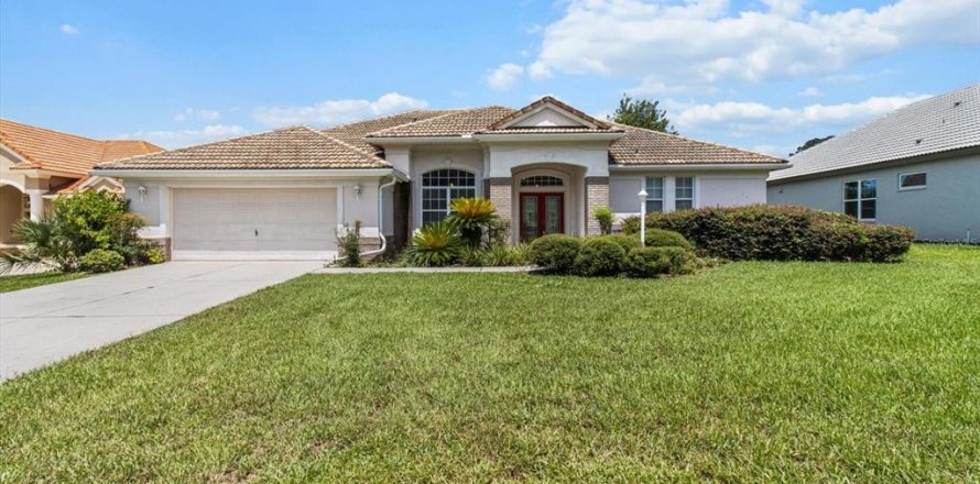 House in Hernando, Florida 3 bedrooms, 255.57 sq.m. № 1837715