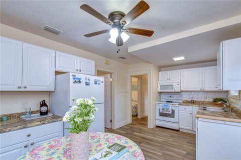 Villa ou maison à vendre à Gulfport, Floride: 2 chambres, 98.85 m2 № 2206922 - photo 25