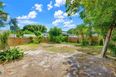 Villa ou maison à vendre à Gulfport, Floride: 2 chambres, 98.85 m2 № 2206922 - photo 29