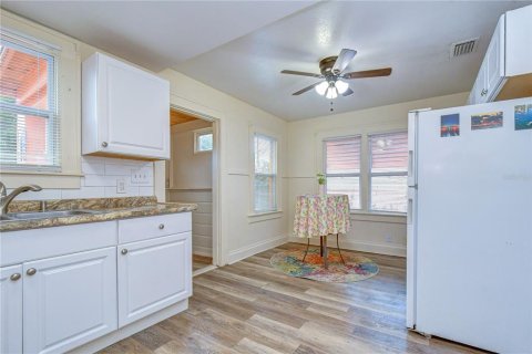 Villa ou maison à vendre à Gulfport, Floride: 2 chambres, 98.85 m2 № 2206922 - photo 21