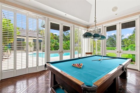 House in Tampa, Florida 9 bedrooms, 1002.04 sq.m. № 2418336 - photo 10