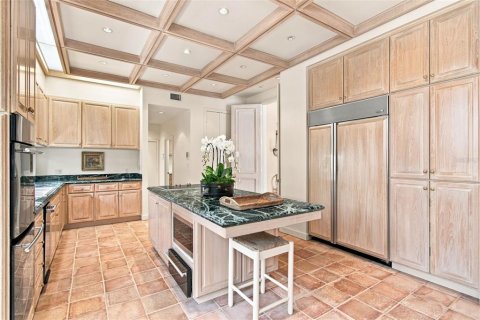 House in Tampa, Florida 9 bedrooms, 1002.04 sq.m. № 2418336 - photo 24