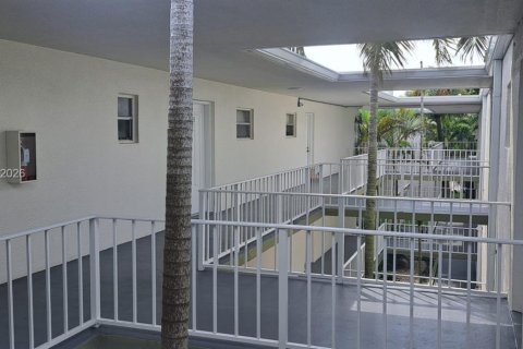 Copropriété à vendre à Sunrise, Floride: 2 chambres, 87.7 m2 № 2001274 - photo 11