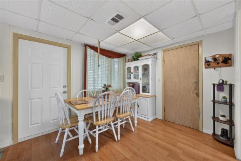 House in Daytona Beach, Florida 2 bedrooms, 87.61 sq.m. № 2224910 - photo 7