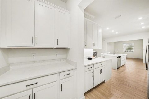 Villa ou maison à vendre à Wimauma, Floride: 3 chambres, 246.28 m2 № 2142728 - photo 8