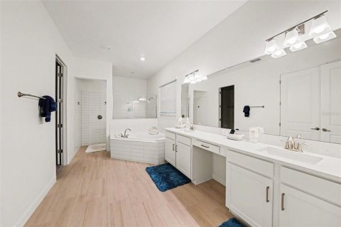Villa ou maison à vendre à Wimauma, Floride: 3 chambres, 246.28 m2 № 2142728 - photo 12