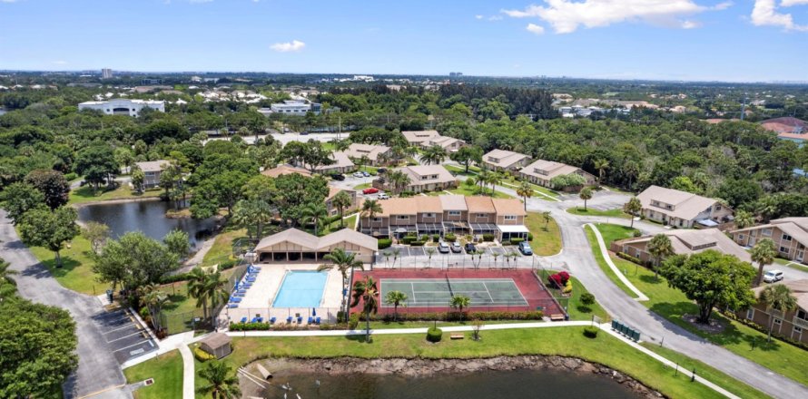 Touwnhouse à Jupiter, Floride 4 chambres, 189.99 m2 № 1182181