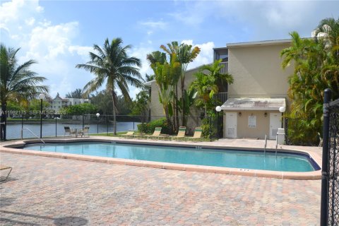 Condo in Cutler Bay, Florida, 1 bedroom  № 2043312 - photo 24