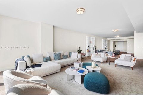 Condo in Miami Beach, Florida, 3 bedrooms  № 2062007 - photo 6